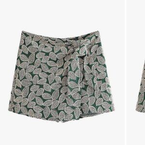 NWT Zara TRF Women Fashion Contrast Embroidery Skort US M